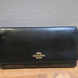 Coach wallet